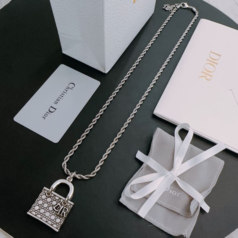 chr1st1an D10r necklaces